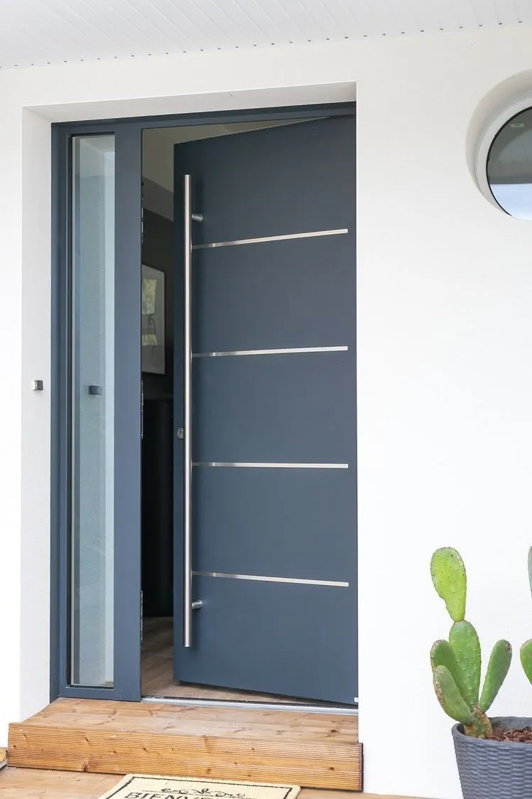 Porte d'entrée alu — Coublevie