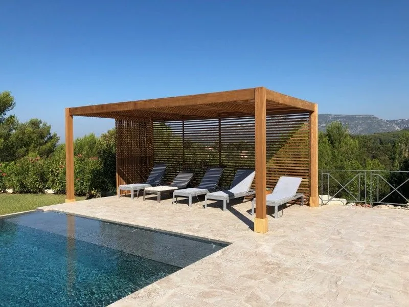Pergolas & stores — Confort d'été, espace en plus